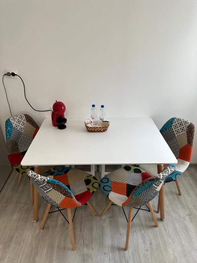 Nema S Apartment Braşov Exteriör bild